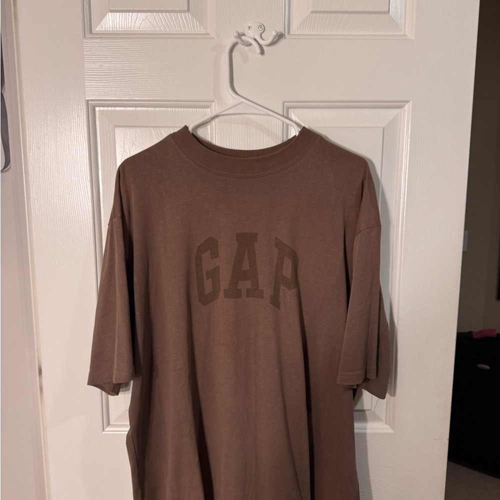 GAP Brown Short Sleeve Tee